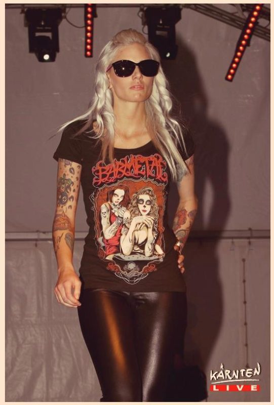 Model wears Barmetal Tee at Klagenfurt Tattoo Convention