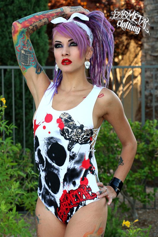 Lena Scissorhands wearing Barmetal